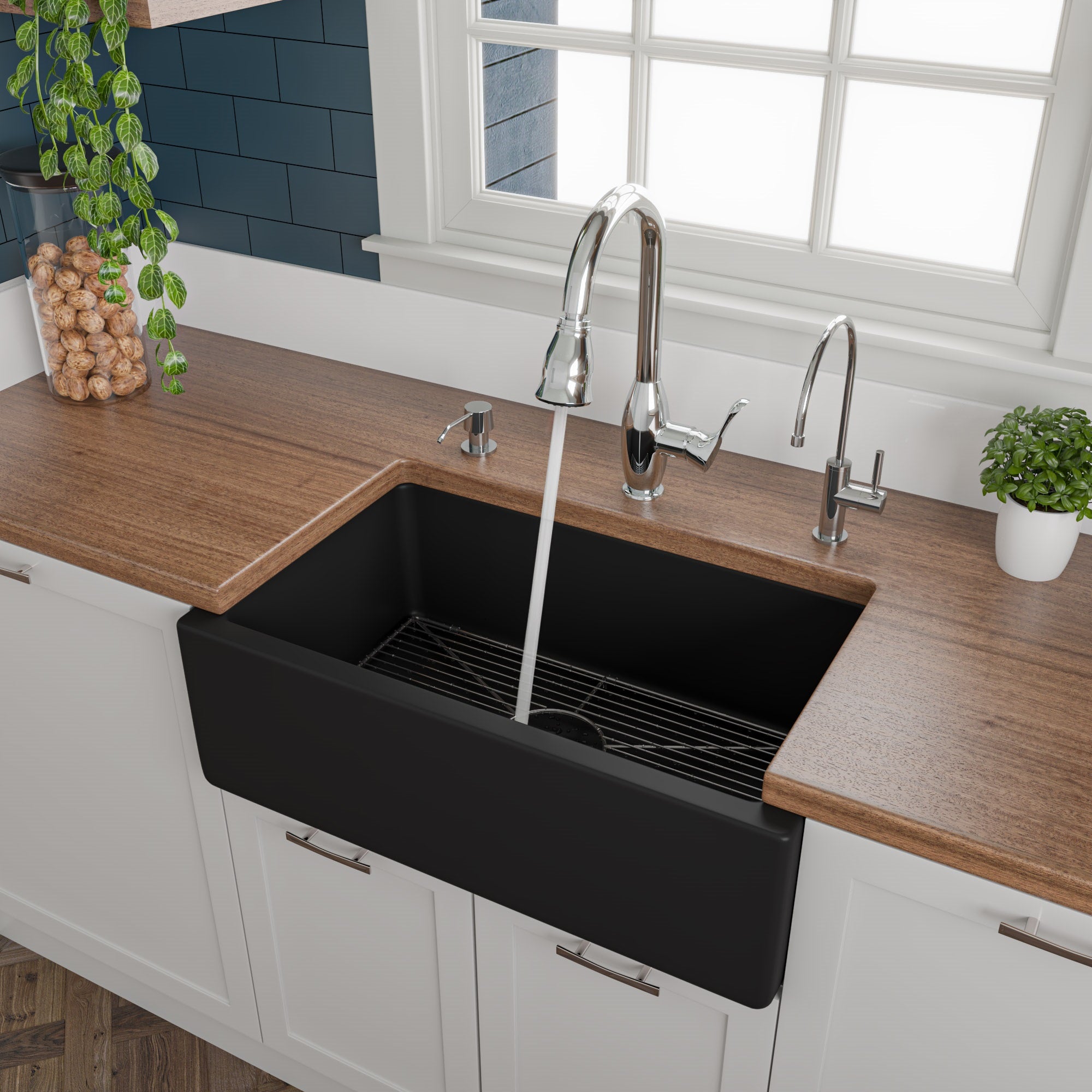 Reversible Smooth / Fluted Single Bowl Fireclay Farm Sink
