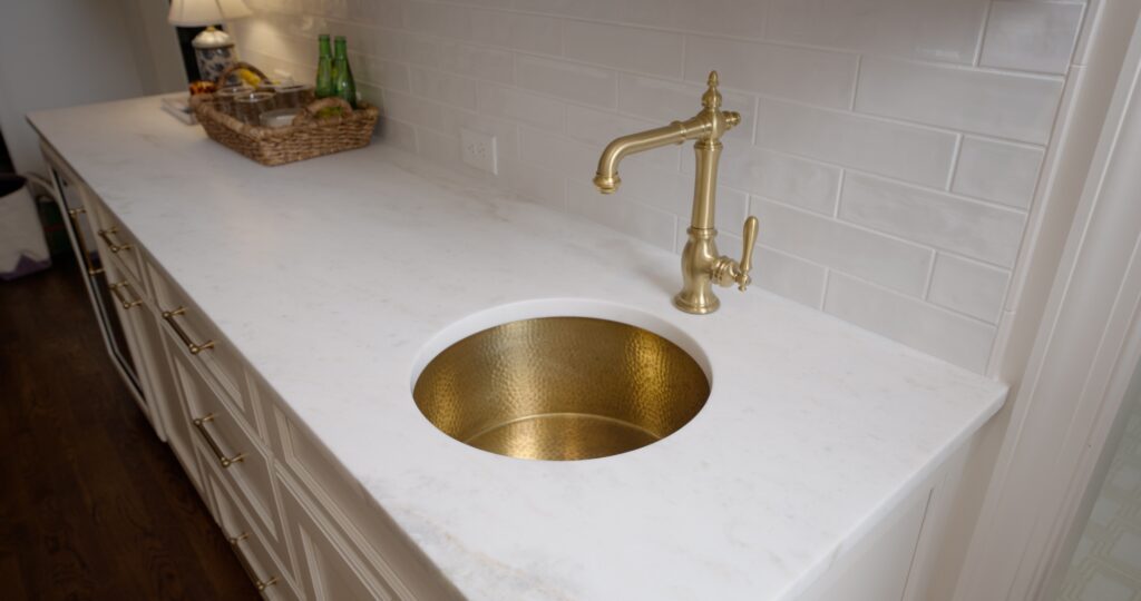 Thompson Traders PU-1708HPB De La Cruz Bar Sink in Semi-Satin Brass
(Hammered)