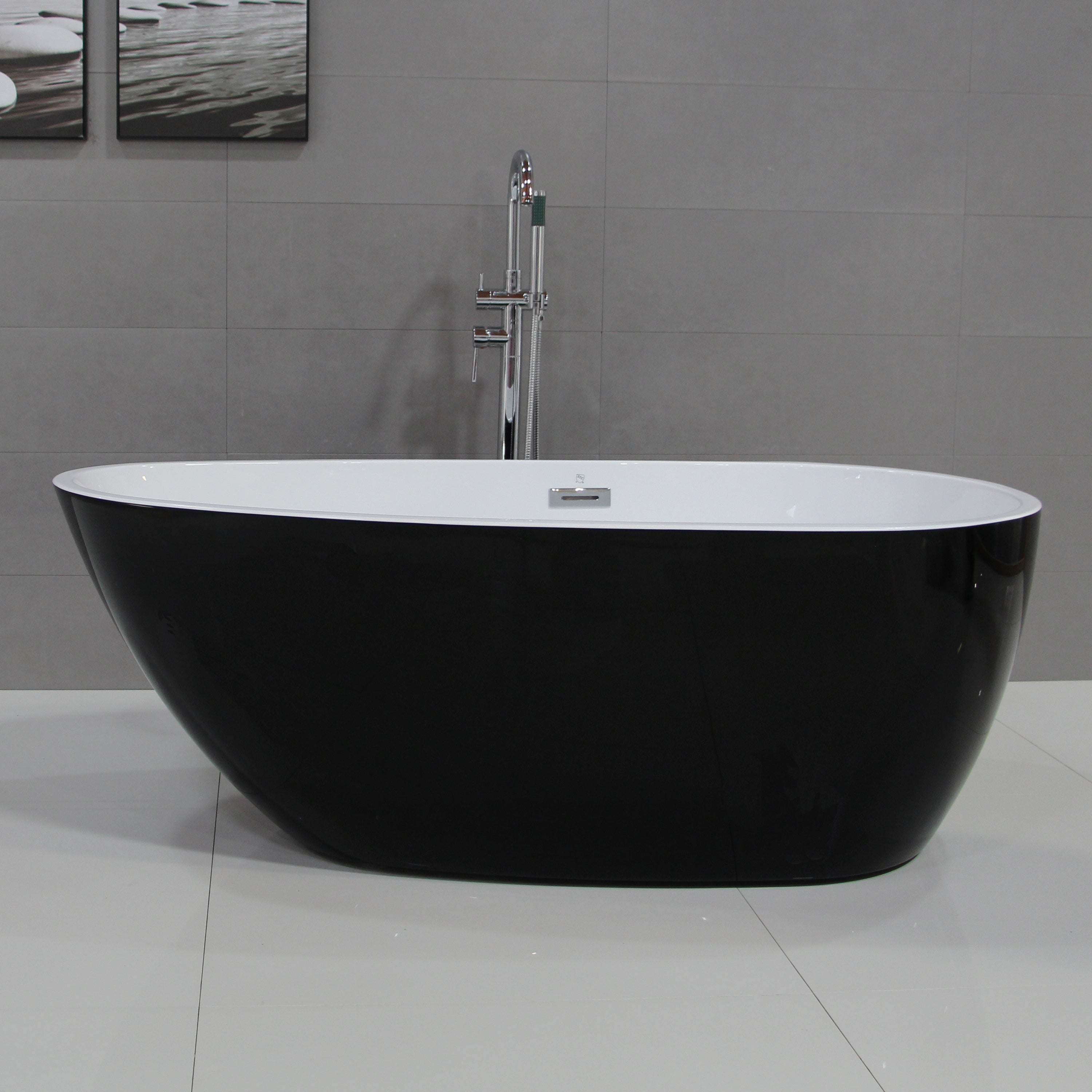 & White Oval Acrylic Free Standing Soaking Bathtub